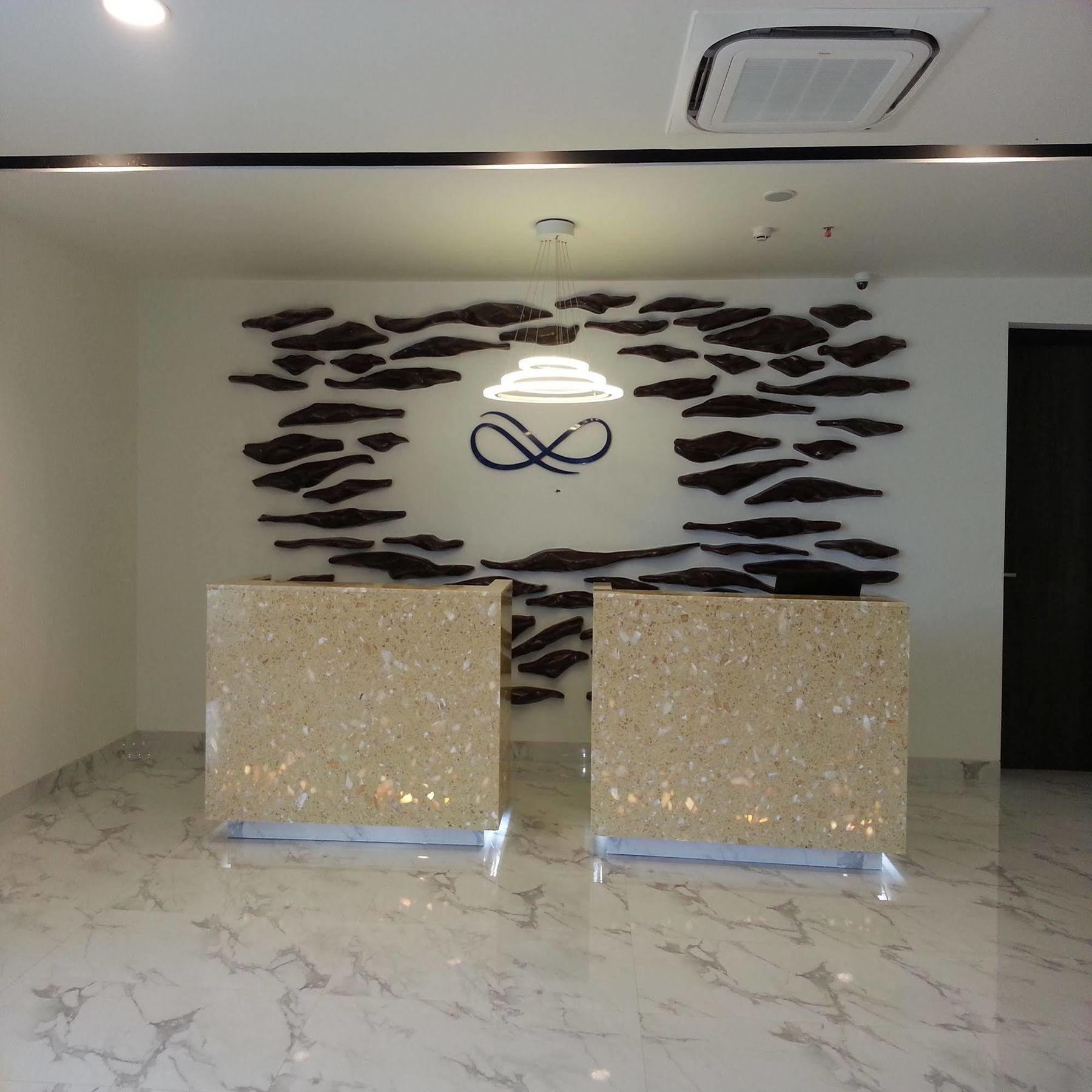 Ambar Sarovar Portico Gandhidham Exterior photo