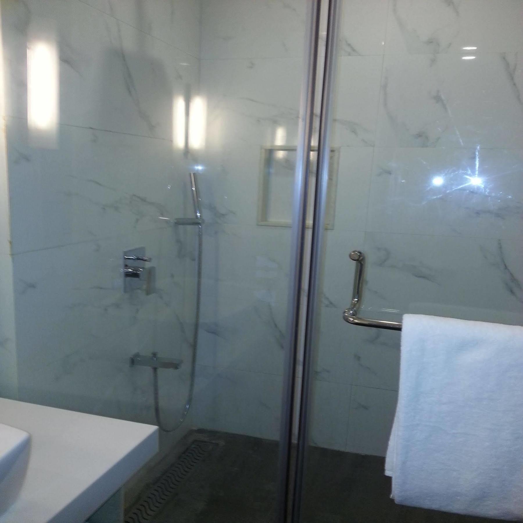 Ambar Sarovar Portico Gandhidham Exterior photo